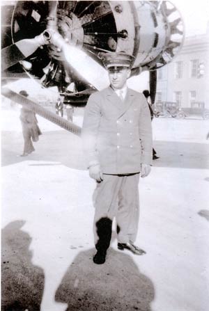 L.G. Fritz Posed With Fokker F-32, Date Unknown (Source: Underwood)