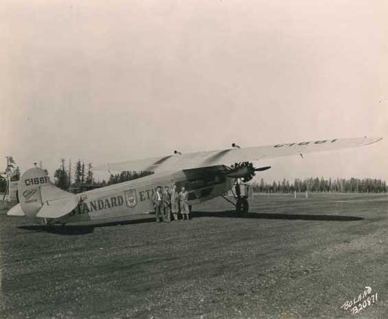 NC1661, "Voice of the Sky" and Crew, May 12, 1929 (Source: Tacoma Public Library)