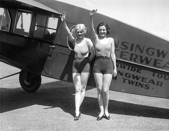 The Swim Twins, 1932 (Source: Link)