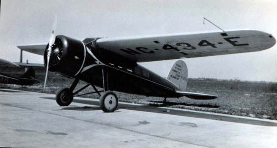 Lockheed NC434E in Braniff Livery, Ca. 1929 (Source: Cass) 
