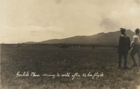 Touchdown in Hawaii of the Woolaroc, August, 1927 (Source: Staines)