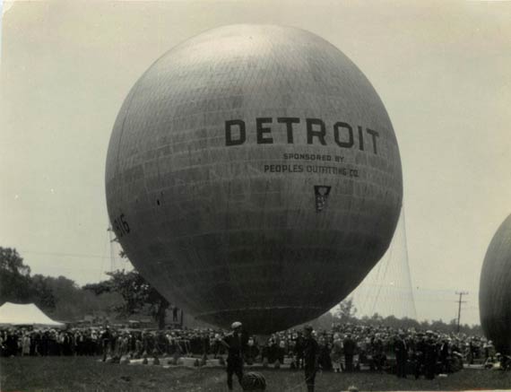 Fleet of Balloons, 1928 National Air Tour, Dearborn, MI, June 30th (Source: Kankula) 