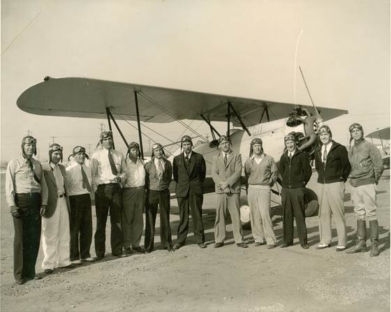 Ace Bragunier & Hollywood Movie Pilots, Dycer Airport, 1932 (Source: Underwood)