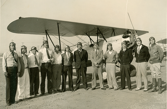 Lloyd Downs (L) With Other Pilots, Dycer Airport, 1932 (Source: Underwood) 