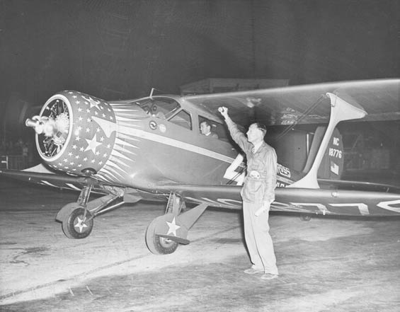 Hadley's Beech D-17S, 1938 NAR (Source: Heins)