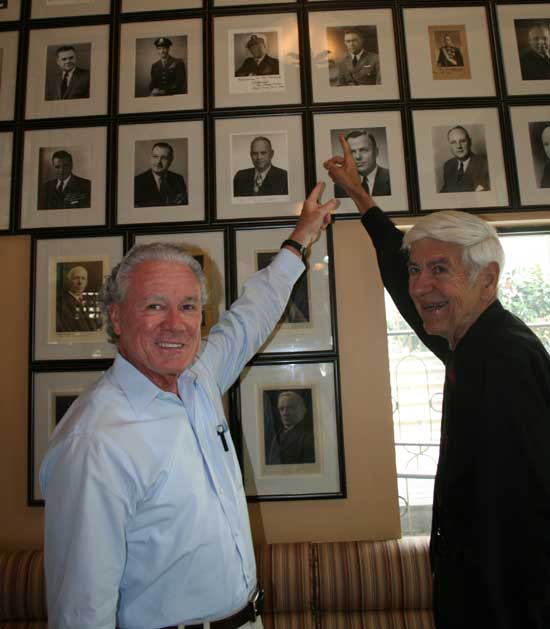 Your Webmaster (L) and E.E. Harmon, Jr. at the Occidental Grill, Washington, DC, August 6, 2009