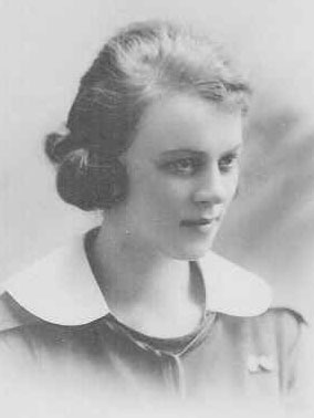 Inez Ottie Robertson, Ca. 1910 (Source: ancestry.com)