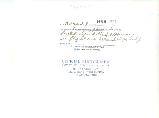 Fleet N2Y-1 Hookup to U.S.S. Macon, February 9, 1934, Caption