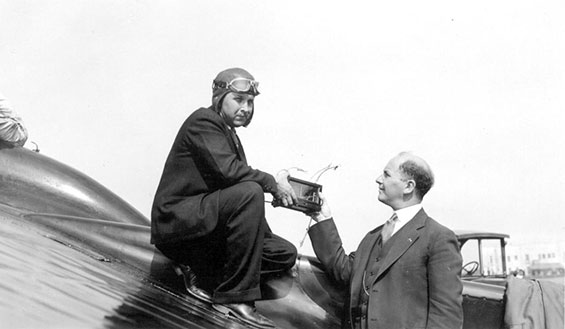 Claire Vance (L) With Allan Bonnalie, October 17, 1932 (Source: Port of Oakland Archives)