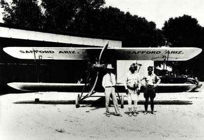 Ernest Wickersham, Chief Cintotie of the San Carlos Apaches and Charlie Mayse with Wickersham's J-5 Waco in Safford, AZ (Source: ASL) 